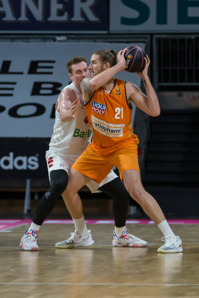 锋线球员的 锋线球员的